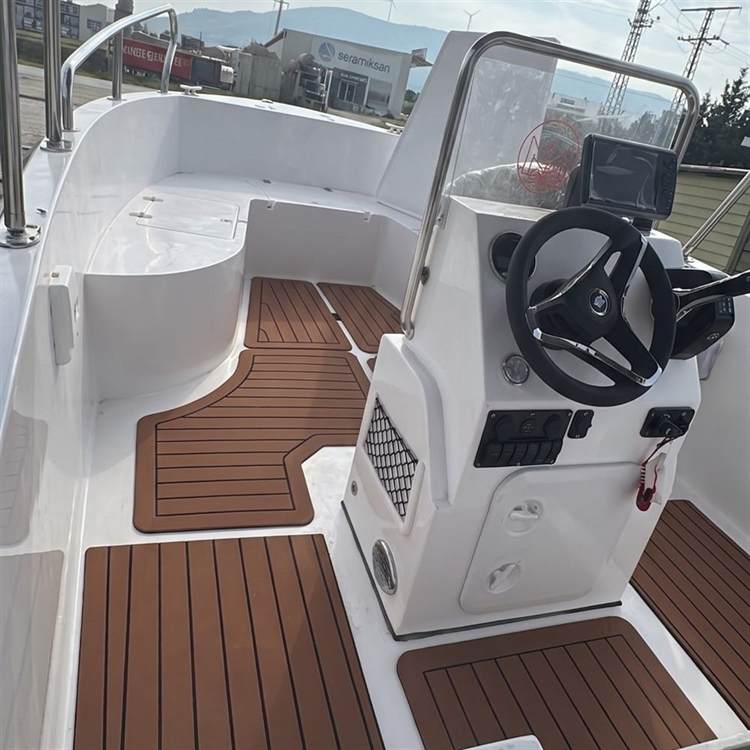 Teak Zeminli Geniş Güverte